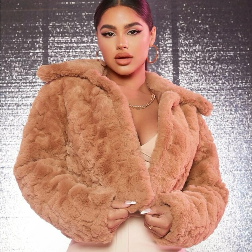Solid Crop Fuzzy Coat